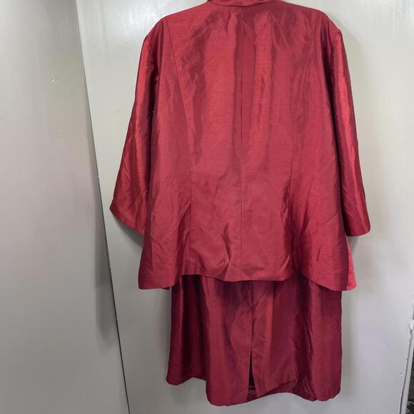 Jessica Howard Women's burgundy Skirt Suit Set Size24W - Picture 4 of 16